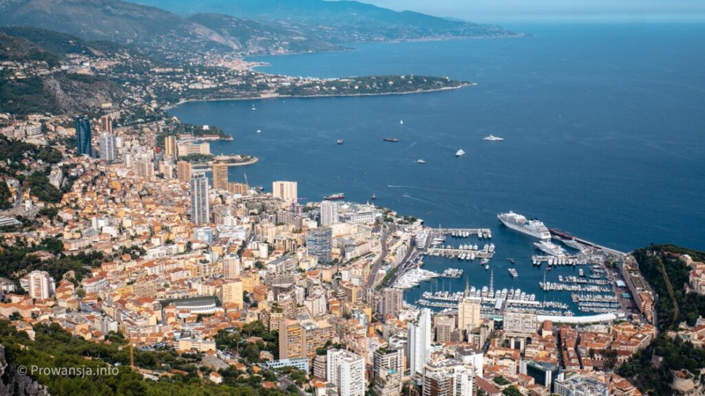 Monako, widok ze skały Głowa Psa