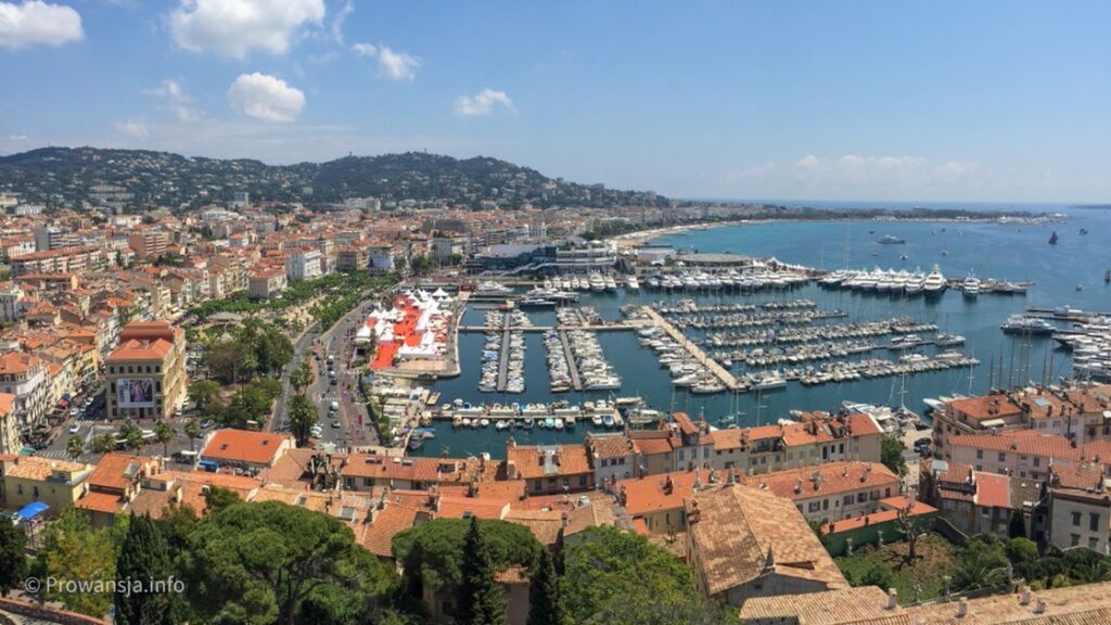 Panorama Cannes z wieży muzeum Castre