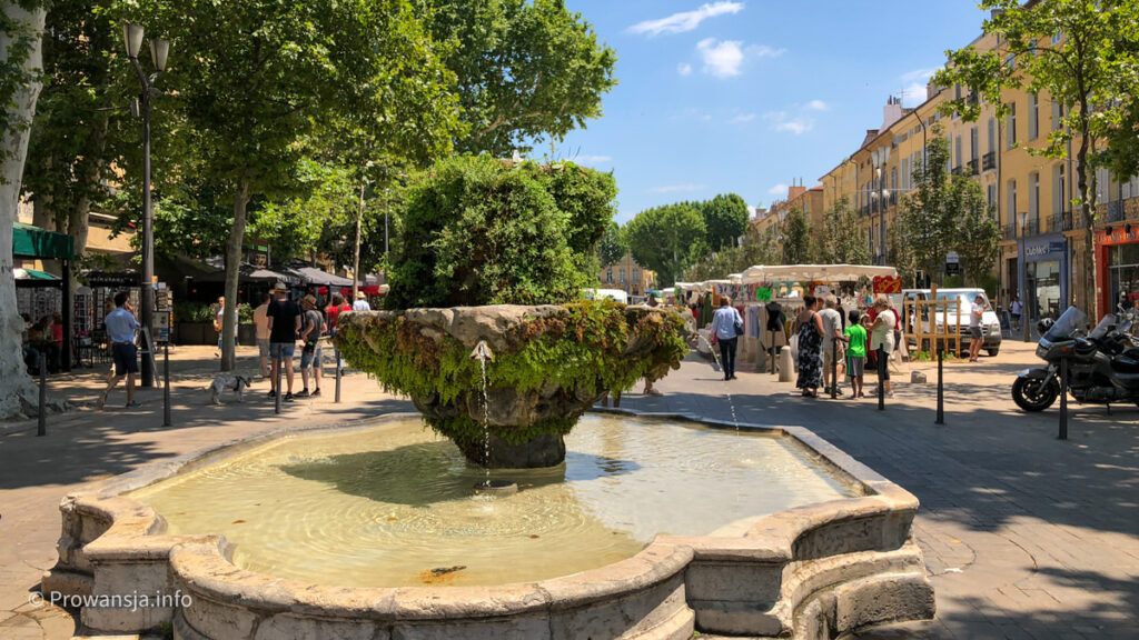 Prowansalska fontanna na Cours Mirabeau