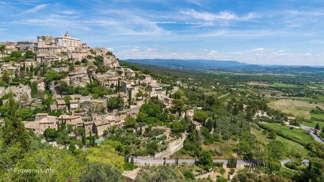 Gordes, urocze miasteczko w Prowansji
