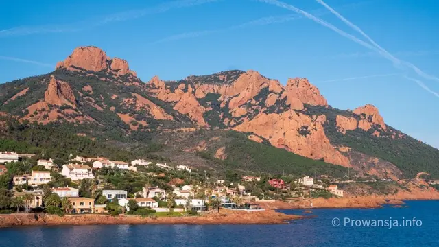 Masyw Esterel, wzgórza pomiędzy Cannes, a Frejus, Lazurowe Wybrzeże