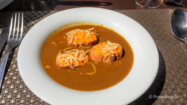 Zupa rybna, tańsza wersja zupy Bouillabaisse